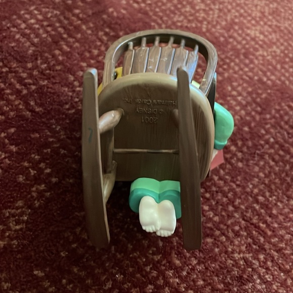 2001 Hallmark Keepsake Disney A Story for Pooh Ornament - Picture 6 of 9